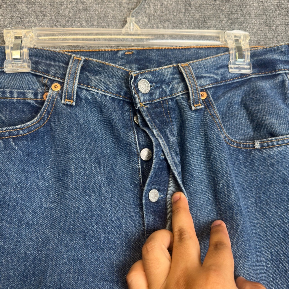 Vintage Levi's 501 Jeans Mens 33x28 Blue Denim Straight Fit Made in USA 90s - Picture 4 of 16